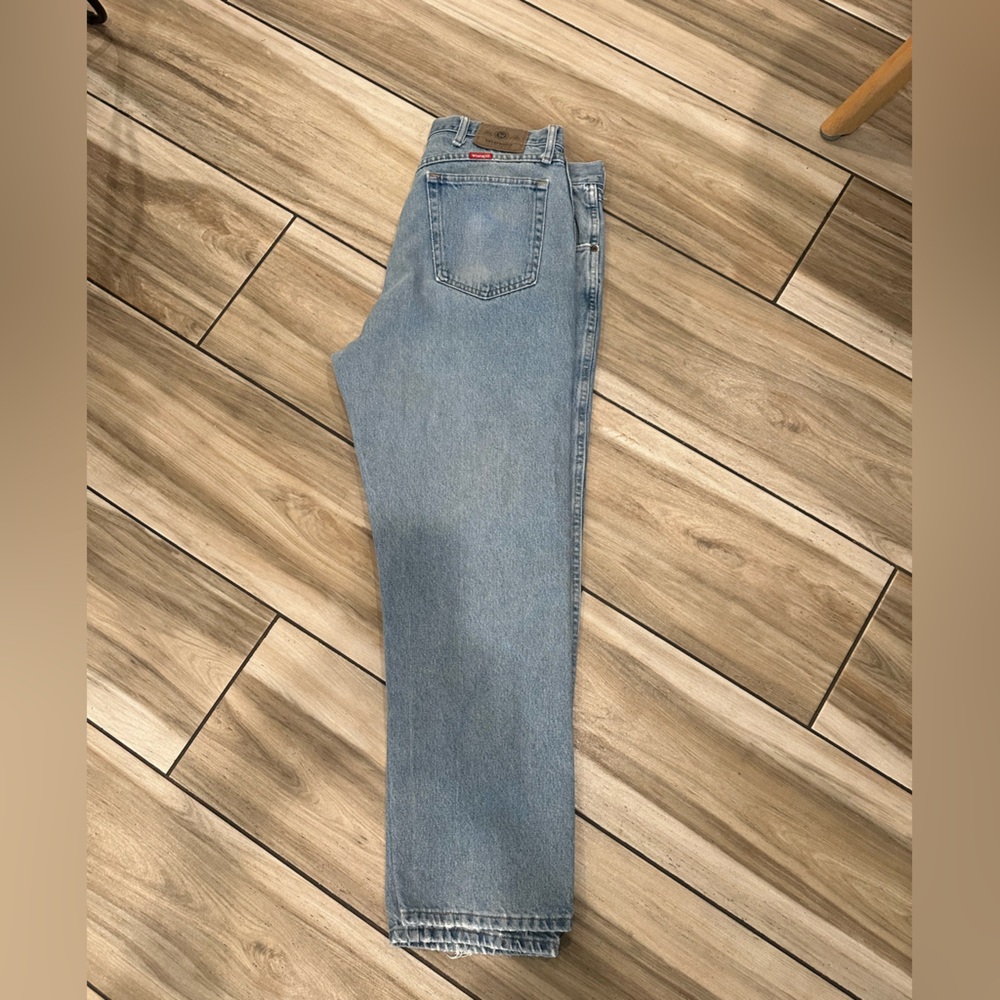 Wrangler Classic Blue Men's Straight Jeans